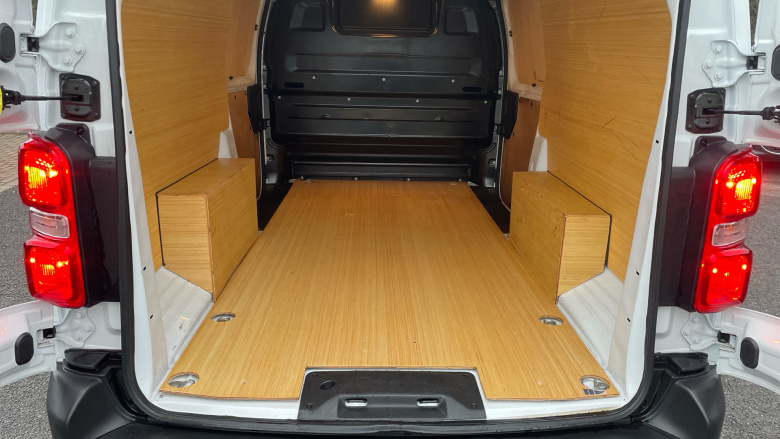 Vauxhall Vivaro L2 Diesel 1.5 Turbo D 120 Prime H1 Van